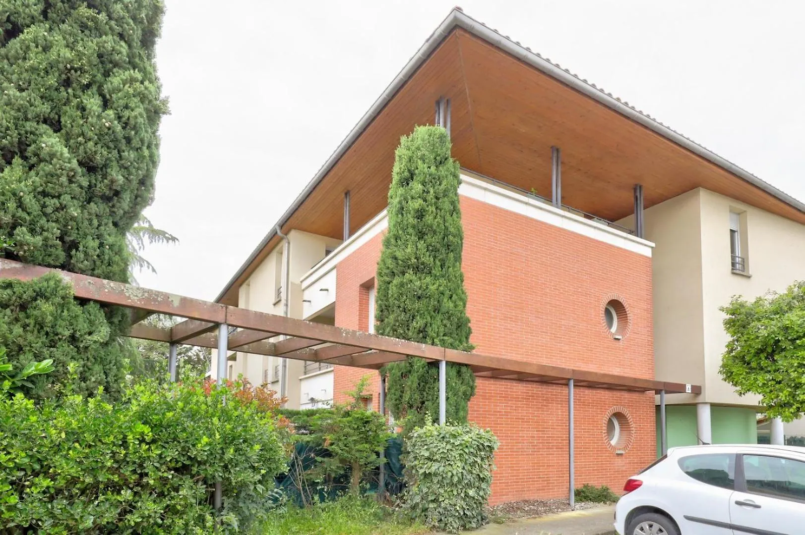 Le Bon Voyage ~ Terrasse ~ Parking ~ Basso Cambo Toulouse Apartment